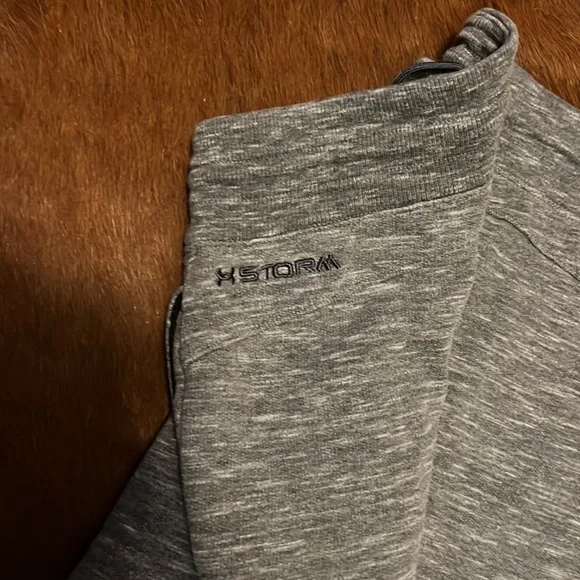 Gray under armor storm sweatpants - Picture 2 of 2